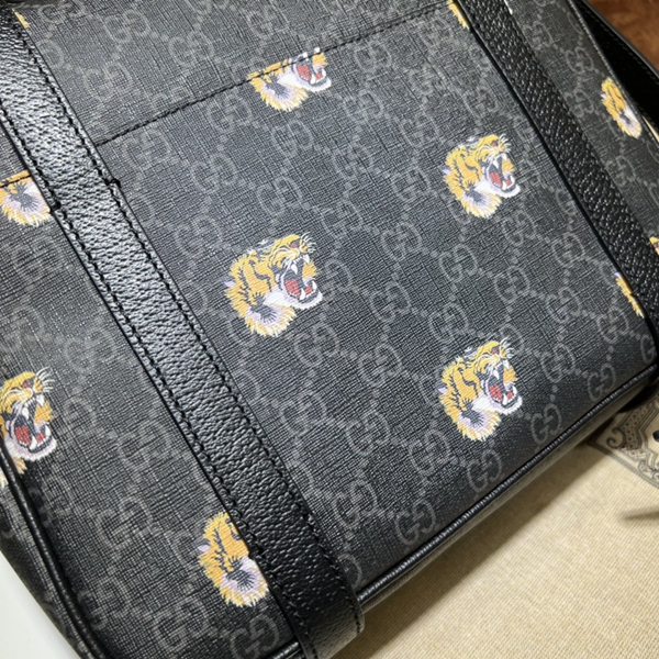 グッチバッグ着用イメージ